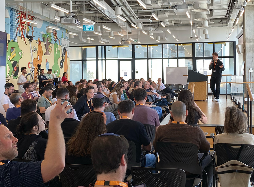 AI Search Summit Screenshot